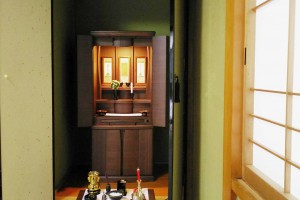 【1200モダン仏壇:ウォールナット 真宗大谷派】 尾張旭市