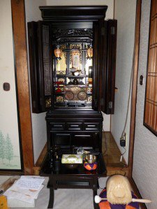 【15号唐木仏壇：黒檀　臨済宗妙心寺派】　岐阜県多治見市